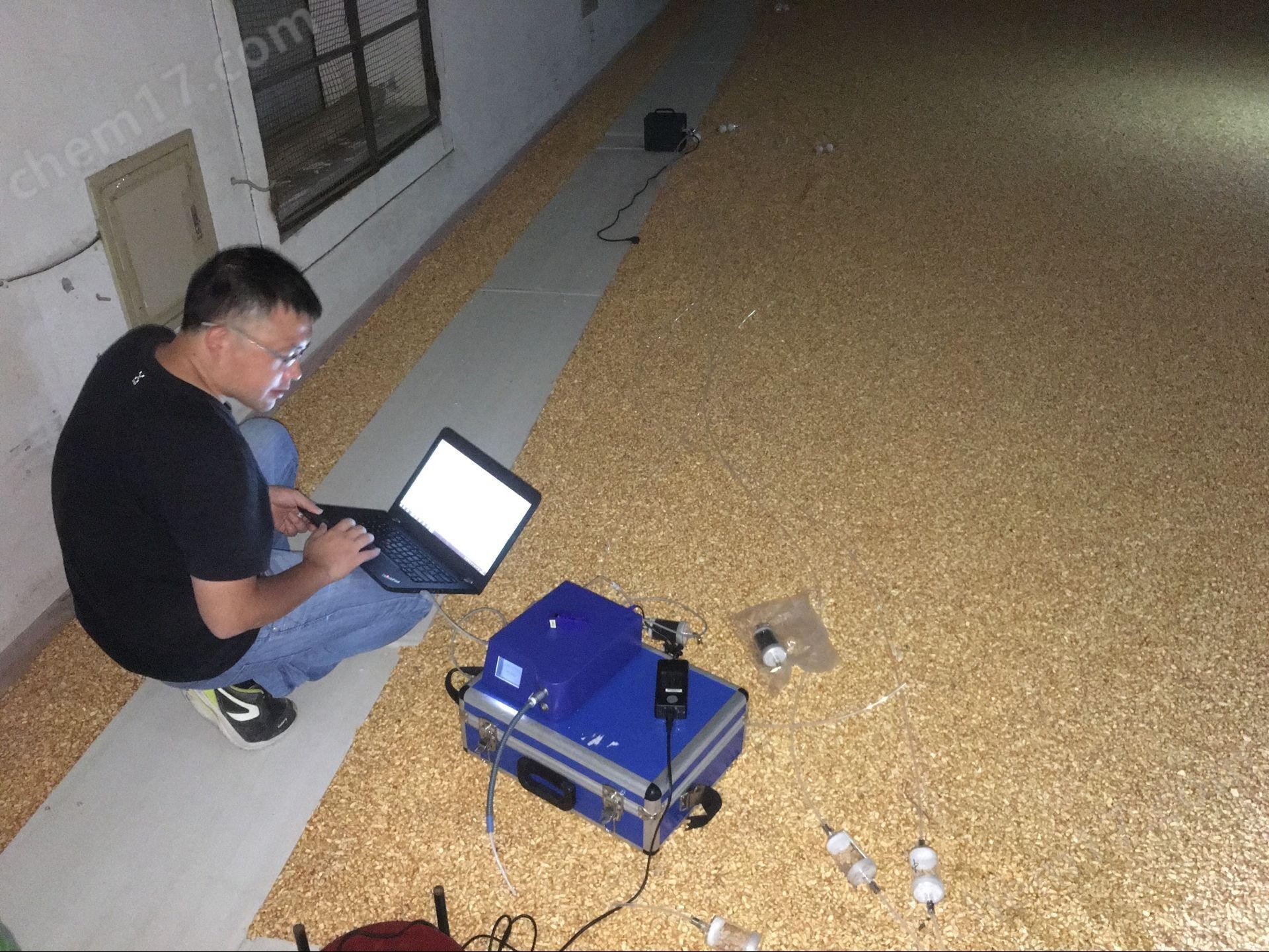 电子鼻恶臭监测仪